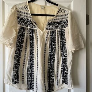 Hinge size large cotton top